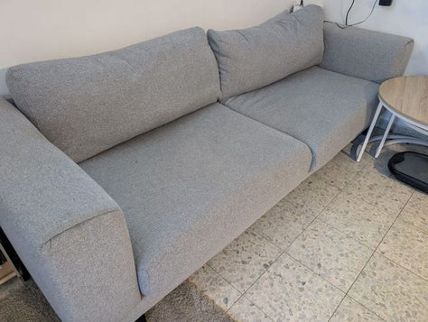 ספה תלת מושבים
