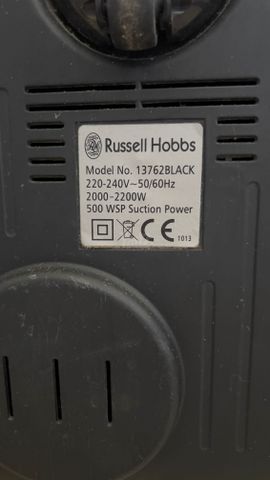 שואב אבק Russell Hobbs 2200W