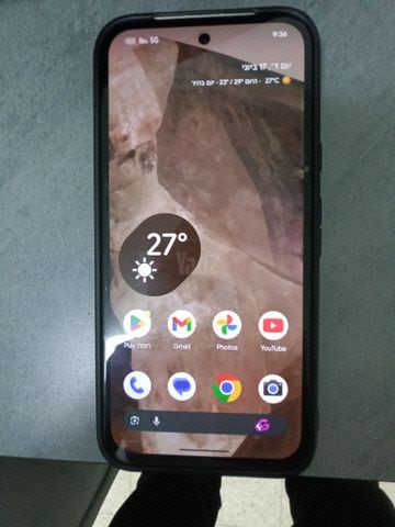 Google pixel 8