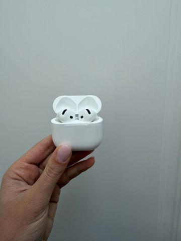 Apple AirPods