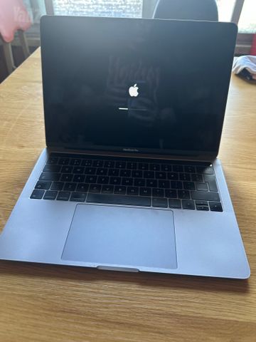 MacBook מק בוק
