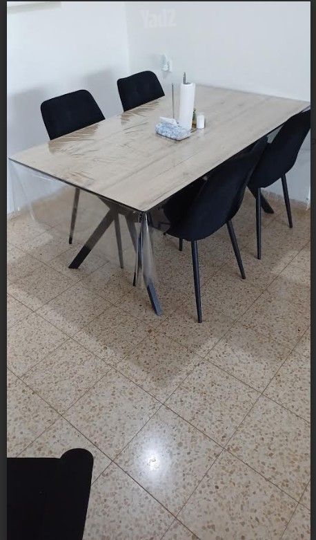 שולחן אכילה