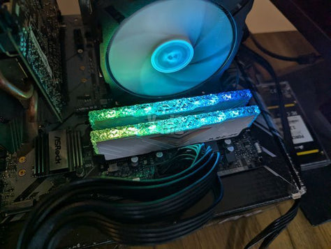 3200 DDR4 16GB(2x8)