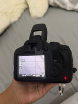 מצלמת קנון EOS 2000d
