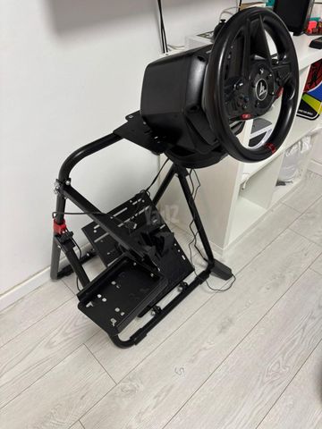 הגה מסוג Thrustmaster t128