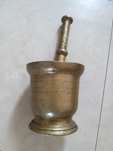 מכתש ועלי