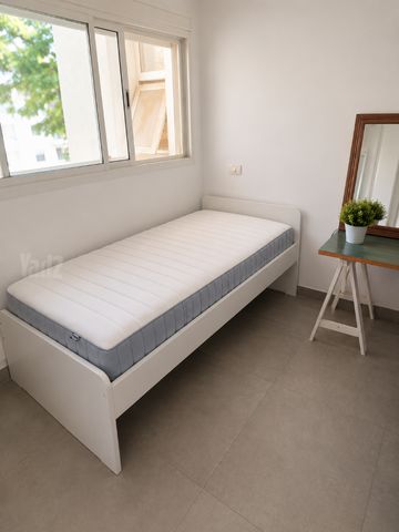 מיטה ומזרן של IKEA