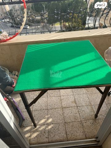 שולחן מתקפל  למשחק ברידג' וכו