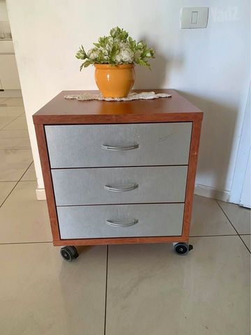 שידה 3 מגירות