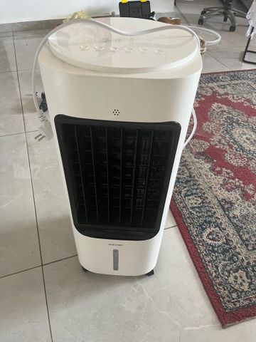 ‏מאוורר במים