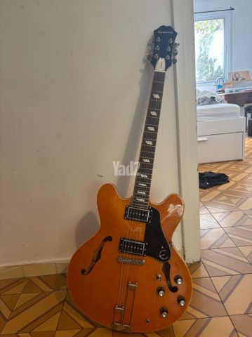Epiphone riviera nick valensi
