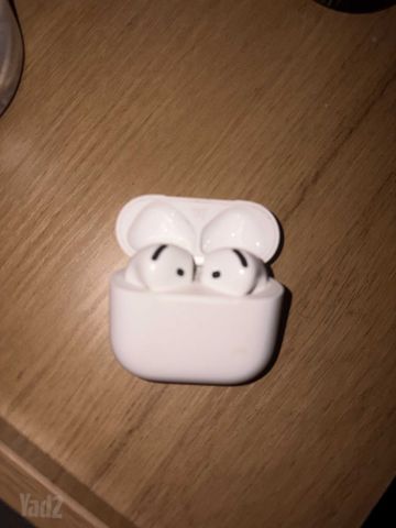 Airpods 4 ANC