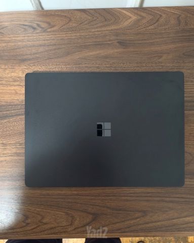 Microsoft surface laptop 4