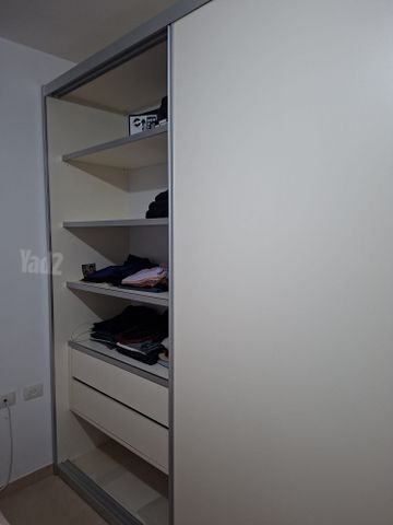 ארון בגדים