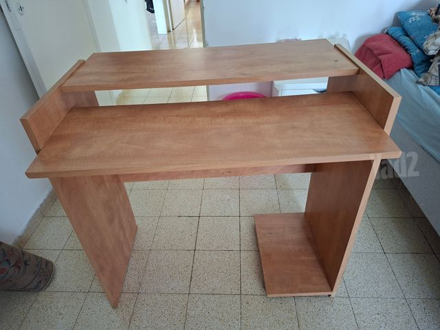 שולחן מחשב
