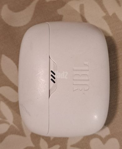 אוזניות JBL