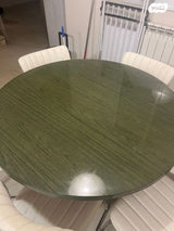 פינת אוכל עם 6 כיסאות