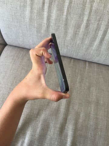 אייפון 16e