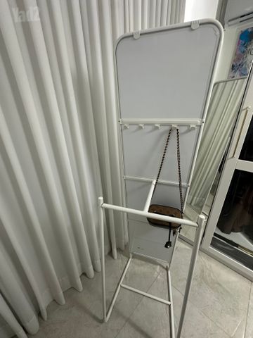 מראה עומדת