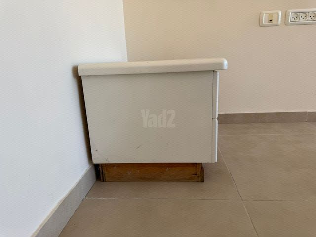 שידה נמוכה