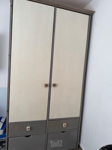 ארון בגדים
