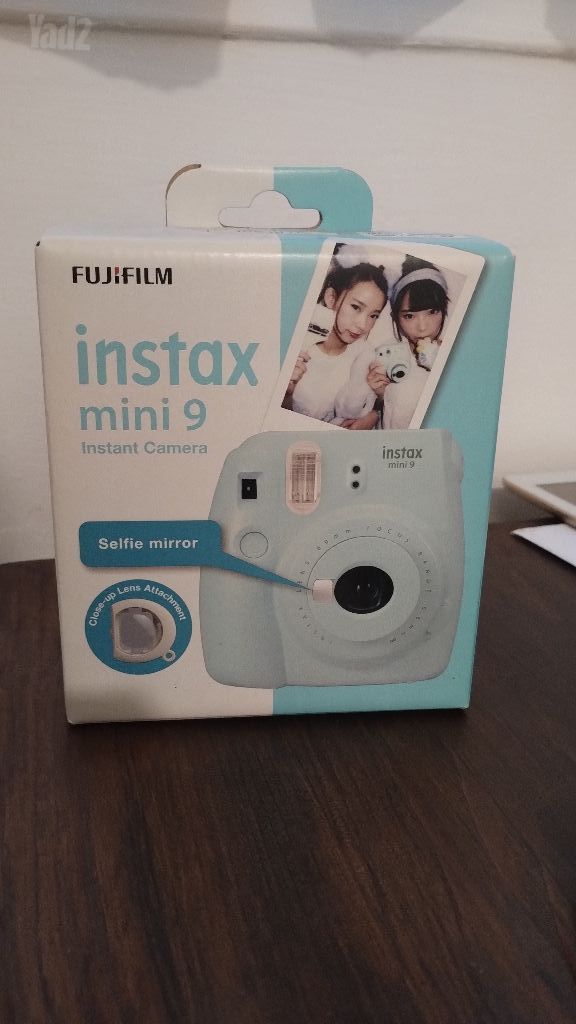 מצלמת Fujifilm Instax Mini 9