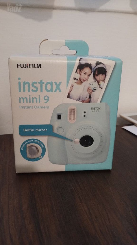 מצלמת Fujifilm Instax Mini 9