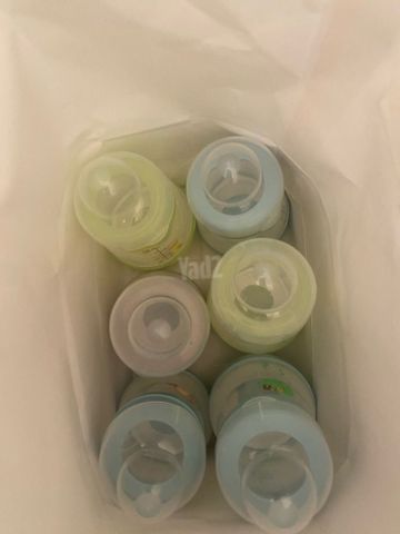 6 בקבוקי מאמ קטנים
