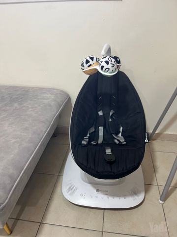 נדנדה ממארו 4moms