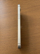 אייפון iPhone 16e לבן