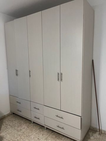 ארון בגדים