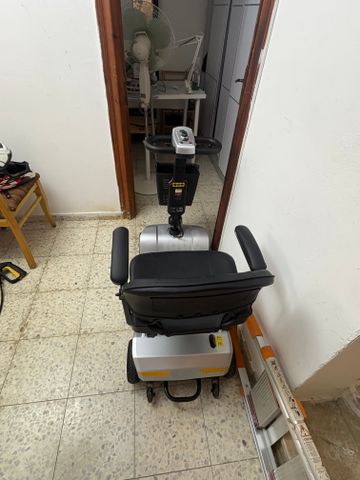 ‏קולנועית