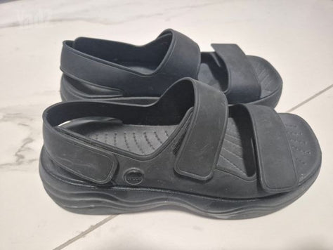 סנדלי קרוקס Crocs Skyline