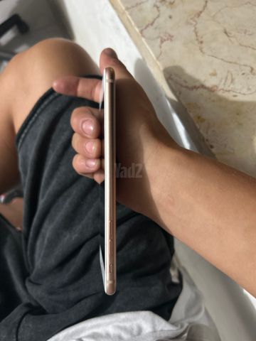 איפון שמונה