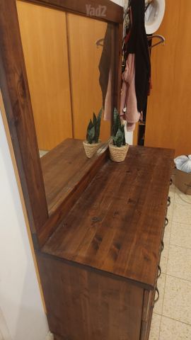 שידת איפור