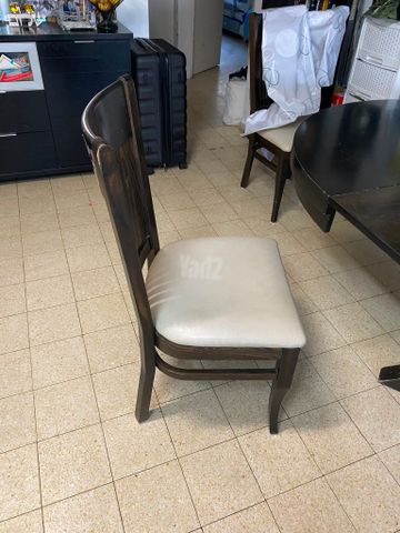 שולחן