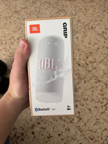 רמקול jbl grip לבן חדש לגמרי