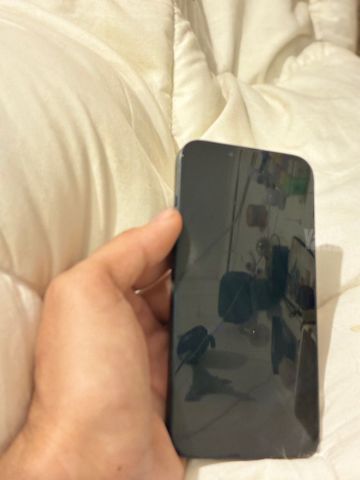 ‏iPhone 14 במצב מצויין