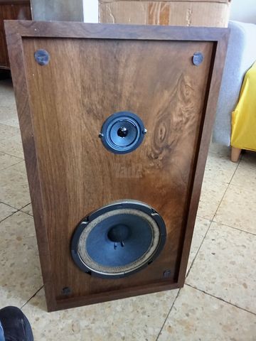 רמקולים מעץ emf