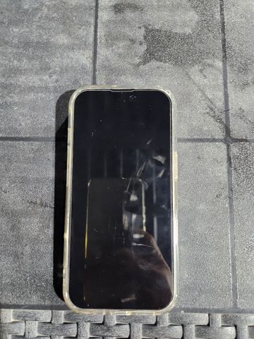 אייפון 16 פרו