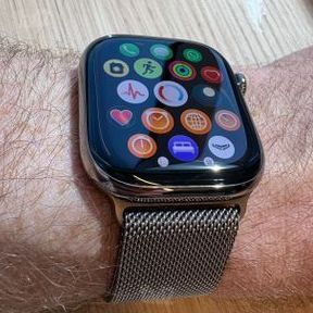 Apple Watch 10 Titanium 46mm