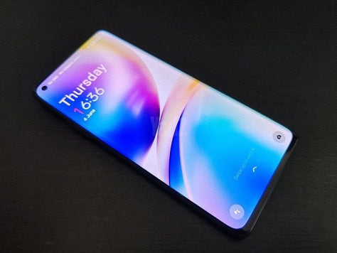 טלפון OnePlus 8
