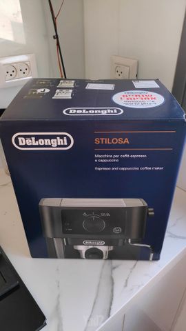 מכונת קפה DeLonghi EC240BK