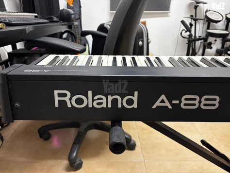 מקלדת שליטה ROLAND A-88