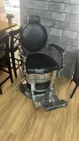 ריהוט למספרה