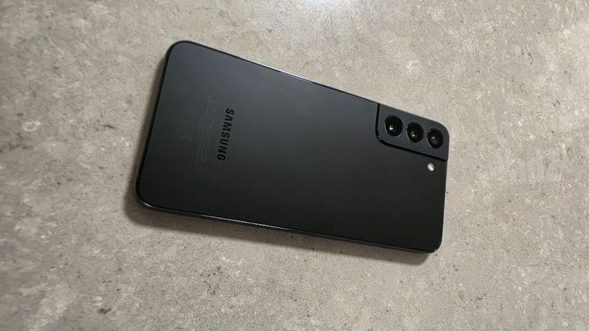 טלפון סמסונג s22plus