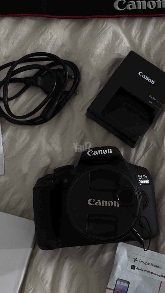 מצלמת canon דגם eos 2000d