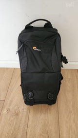 Lowepro Backpack תיק מצלמה
