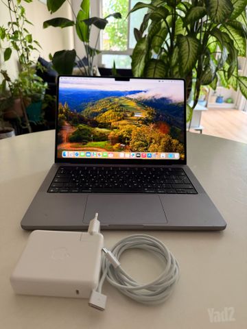 MacBook Pro 14" M2 32GB 512GB