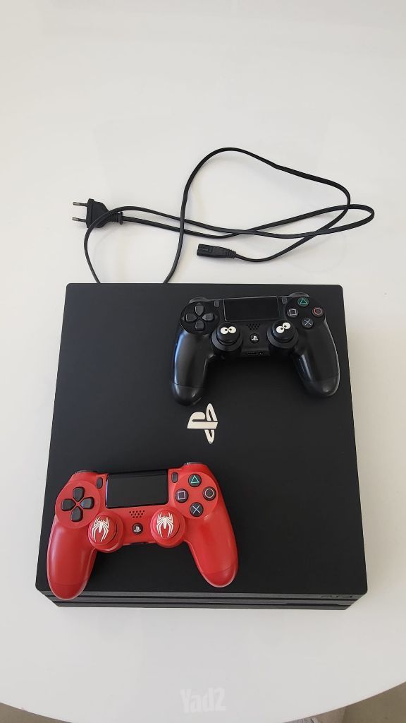 PlayStation 4 pro 2TB